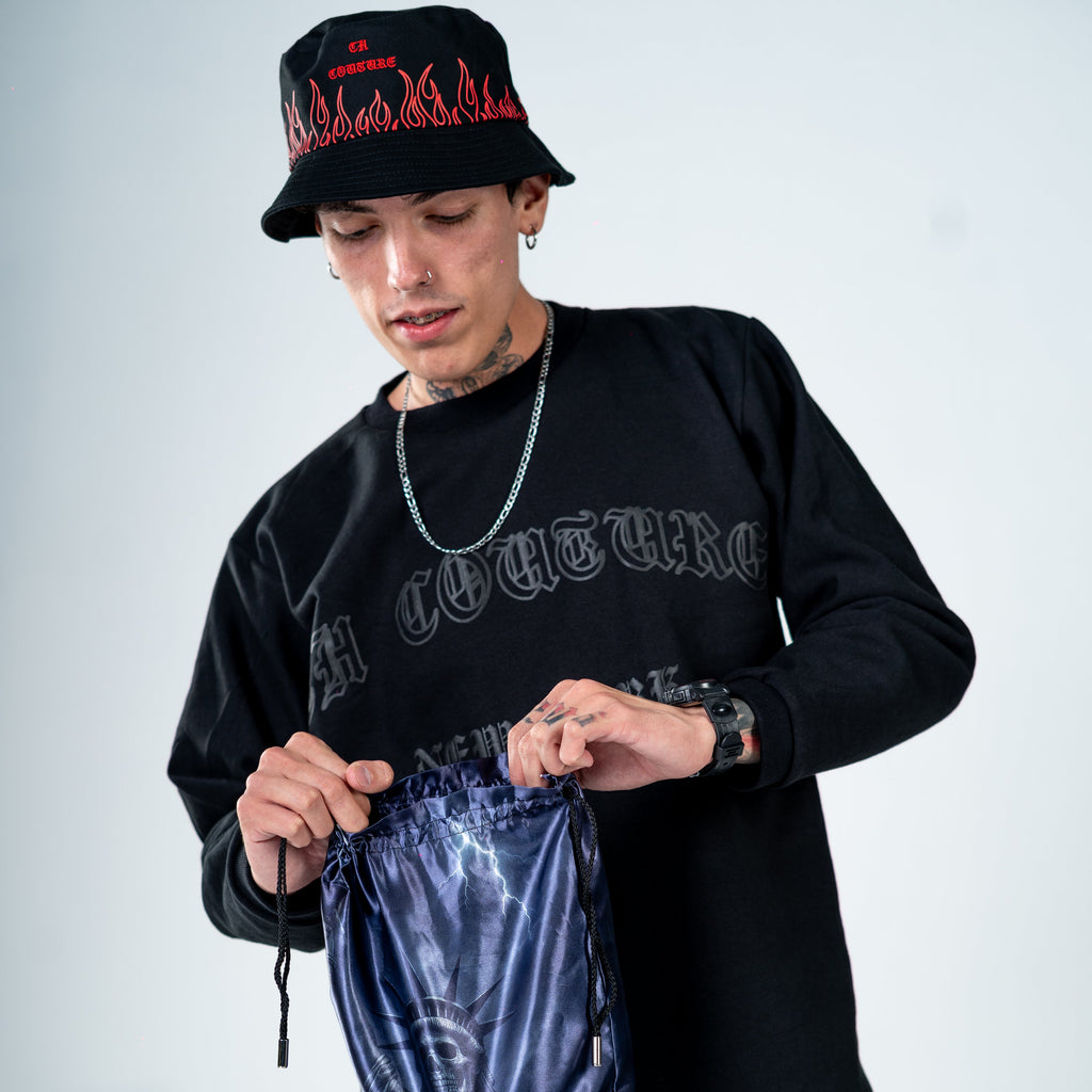 REVERSIBLE BUCKET HAT